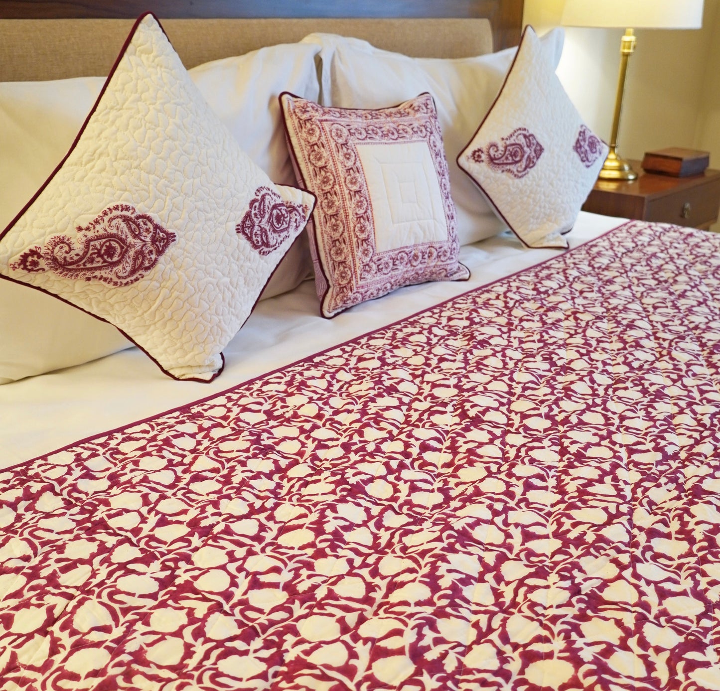 Bold Floral Garden Quilt
