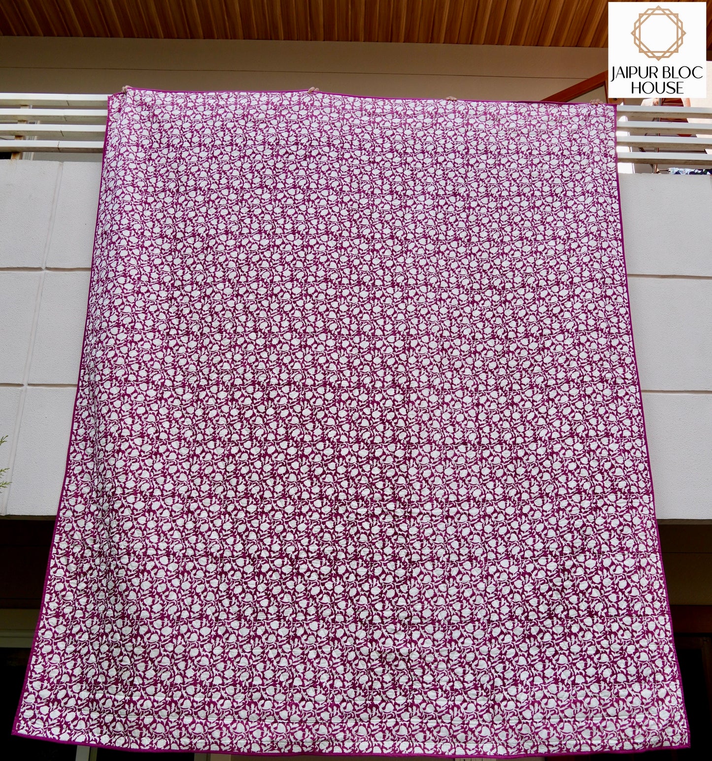 Bold Floral Garden Quilt